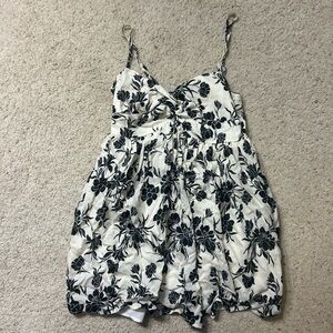 Forever 21 Black and White Floral Dress